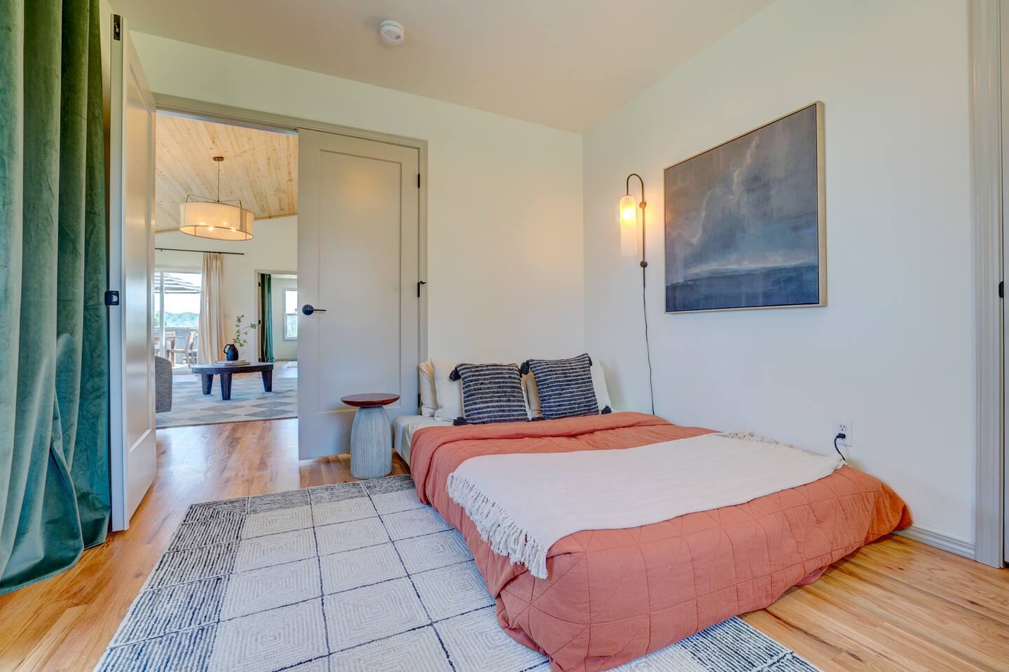 Second Bedroom with 1 sofa bed