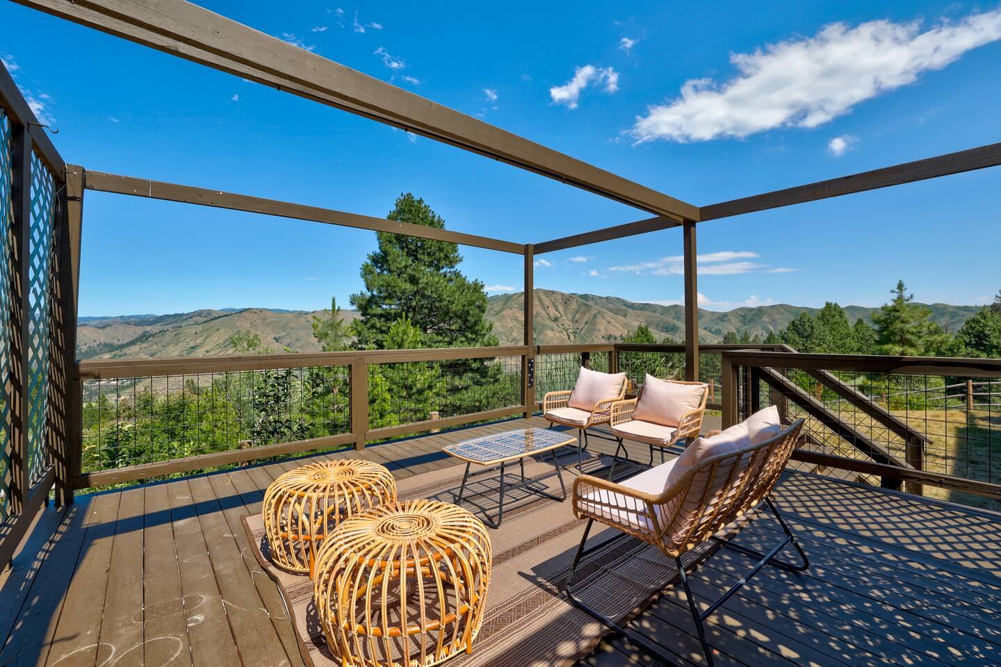 Pergola lounge area on the deck